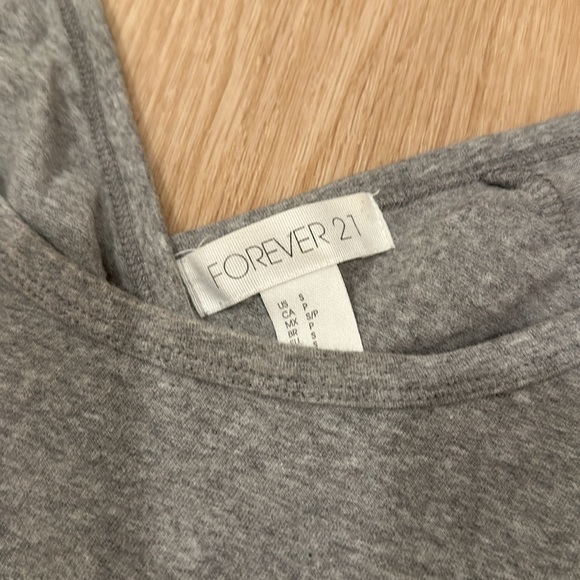 Forever 21 Heather Gray Cross-back Crop Top S - Picture 3 of 3
